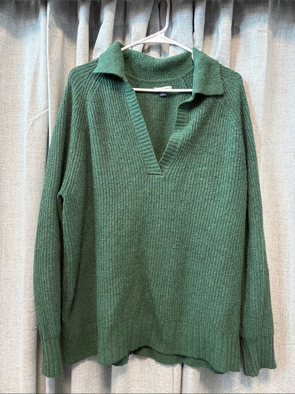 American Eagle Outfitters oversized Green V-Neck Collared Knit Sweater